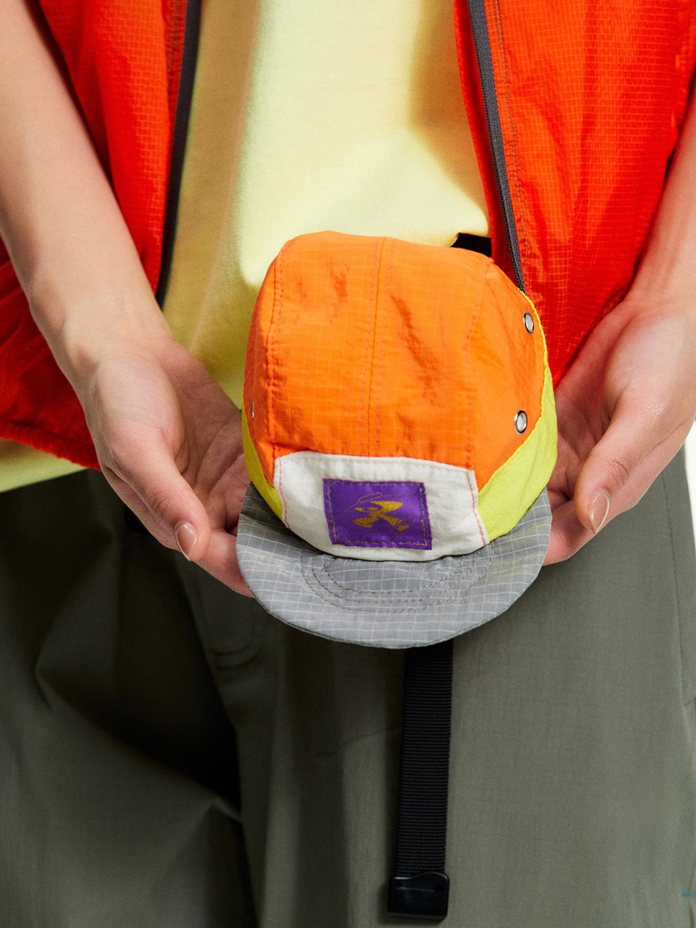 Nightshade - Nylon Checkered Cap-Shaped Clip Bag