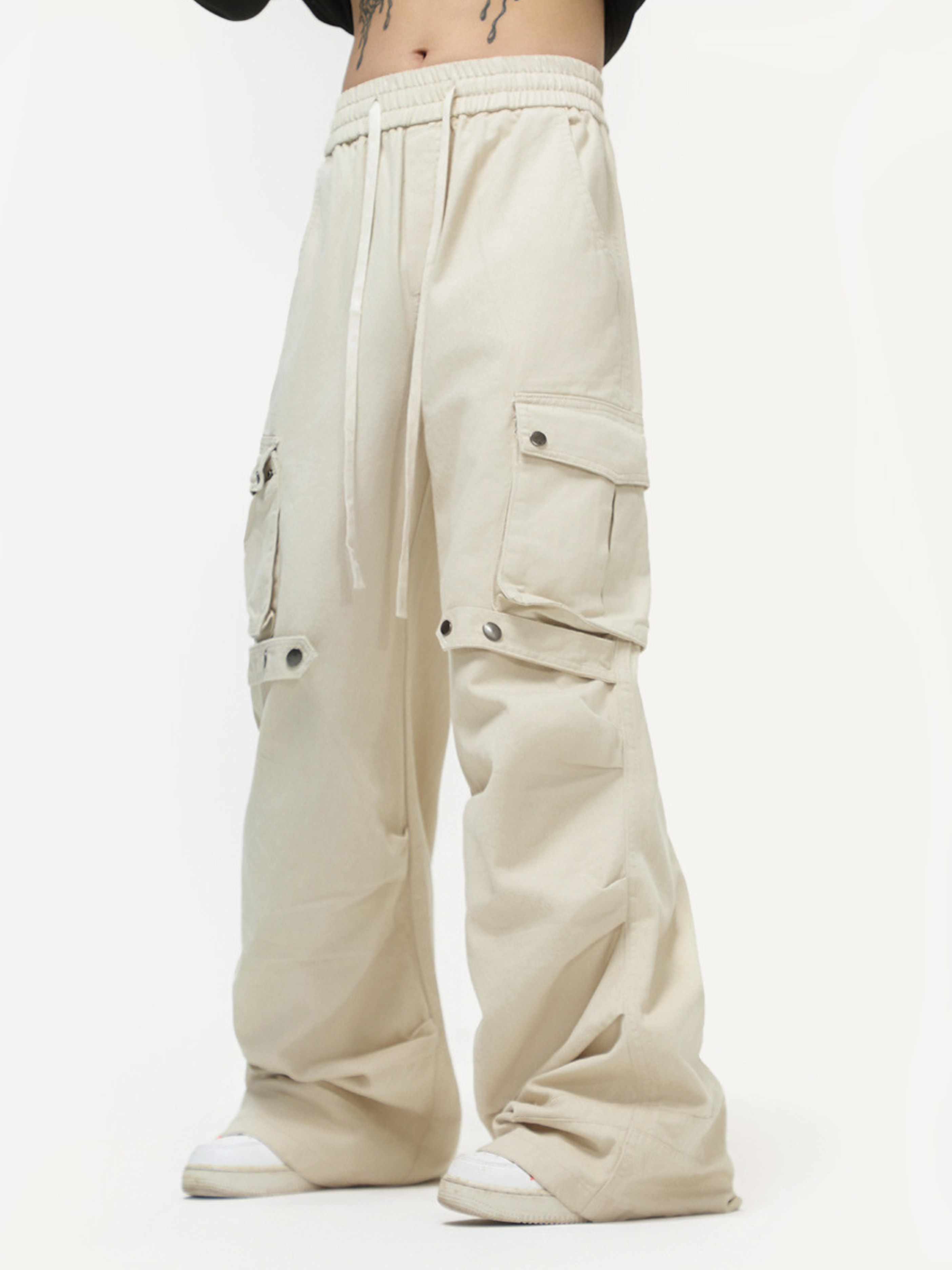 ThornView - Women's Elastic Waist Ruched Cargo Pants
