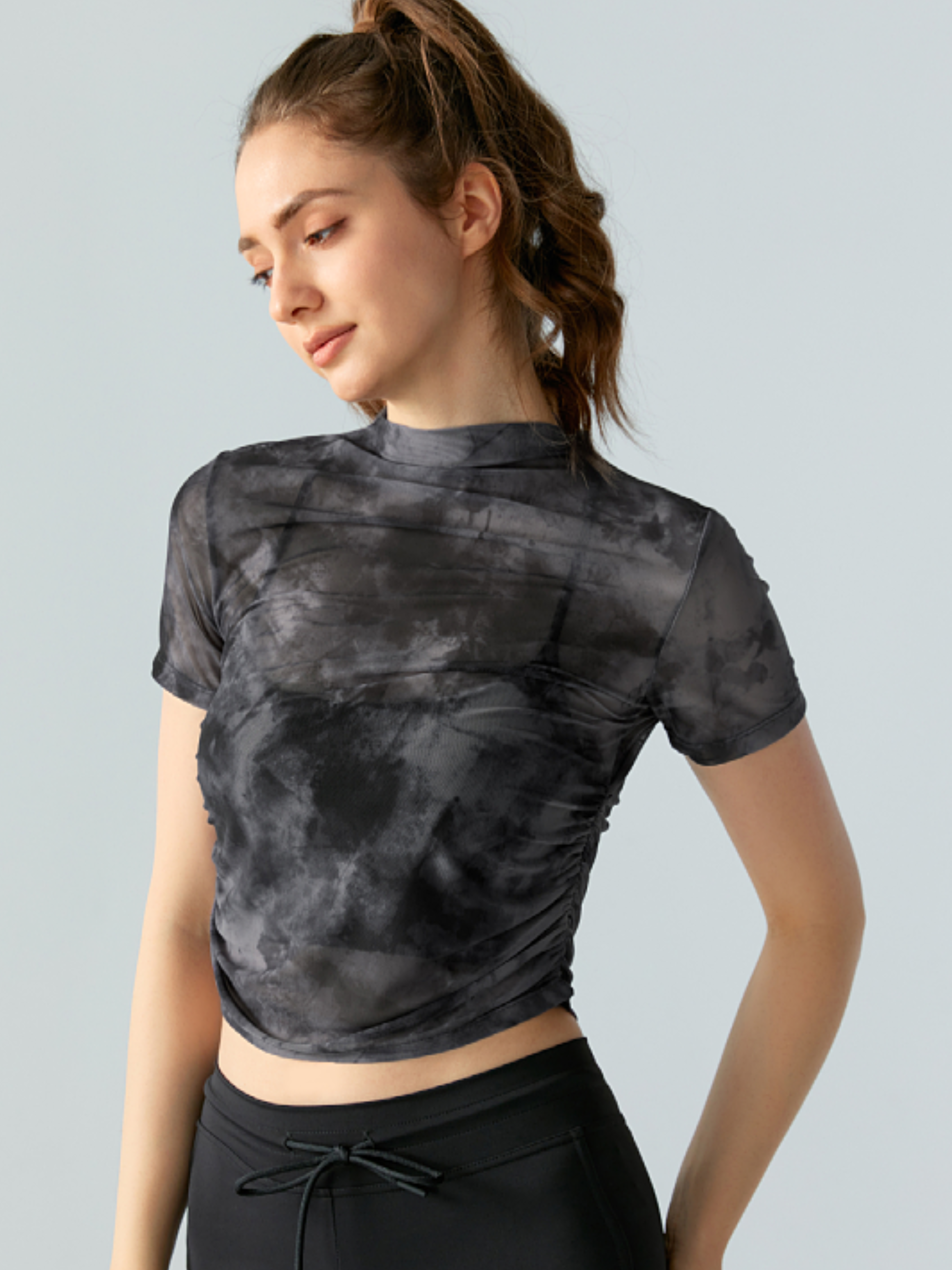 Blazerun - Women's Ruched Slim Fit Breathable Yoga Top