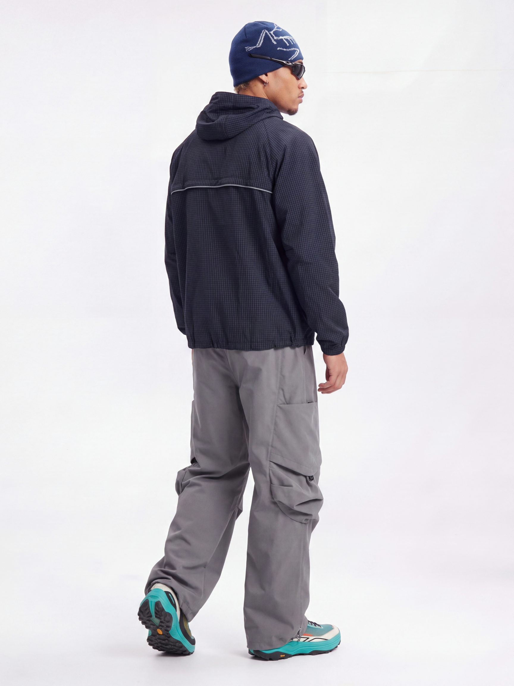 LiteVeil - Water-Repellent Lightweight Breathable Color-Block Jacket