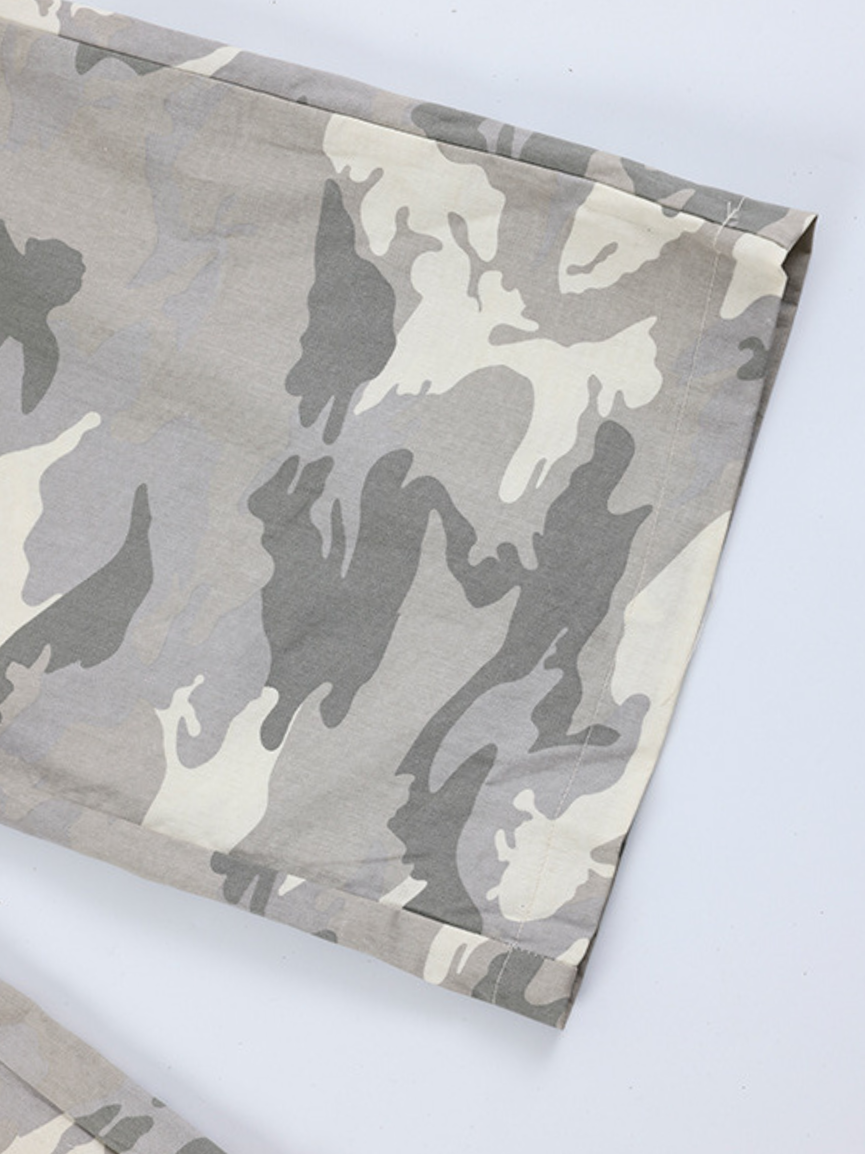 ThornDeck - Women's Grey Camo Cargo Pants