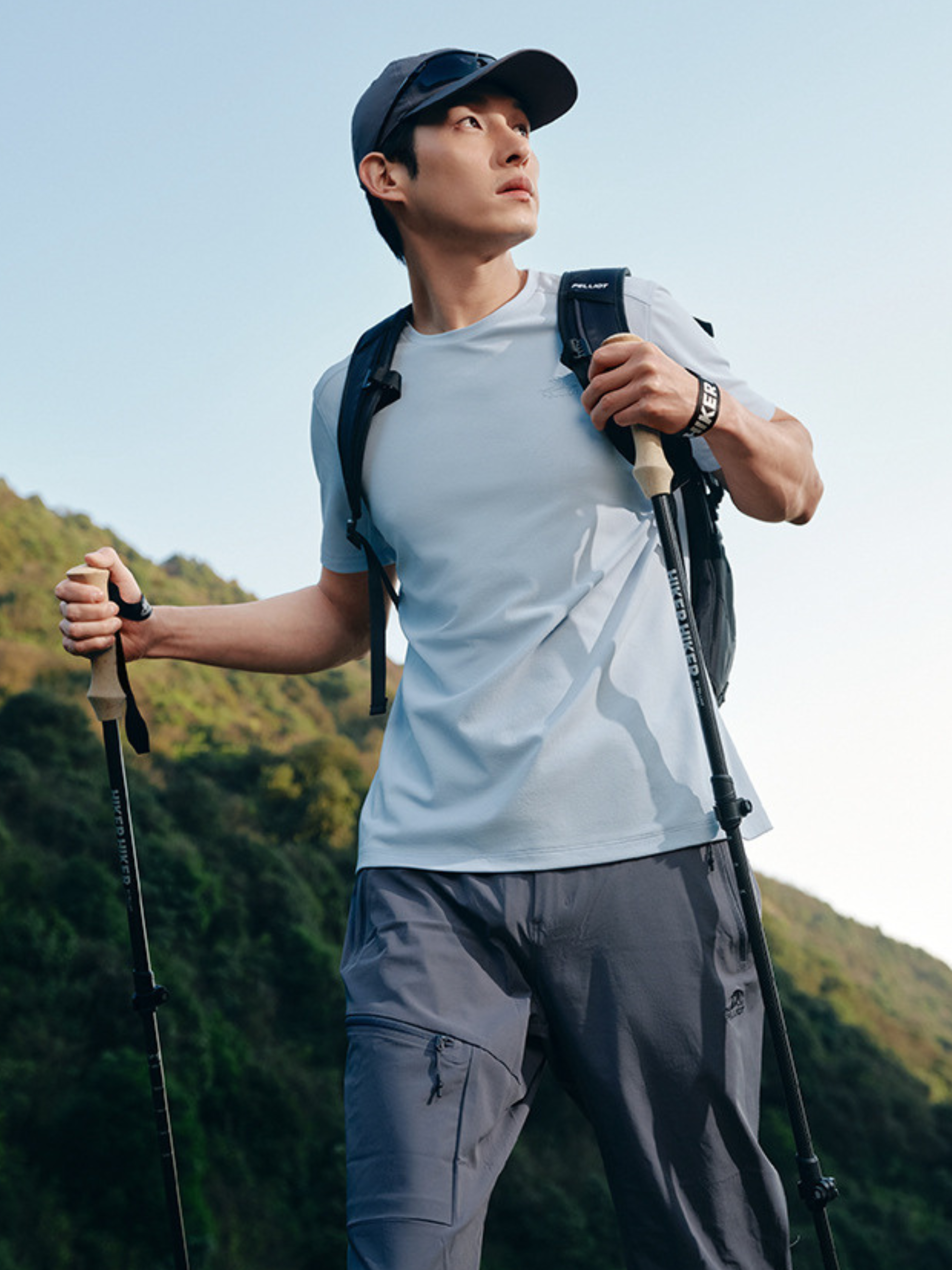 CougarNest - 3K Carbon Fiber Ultralight Anti-Slip Trekking Pole