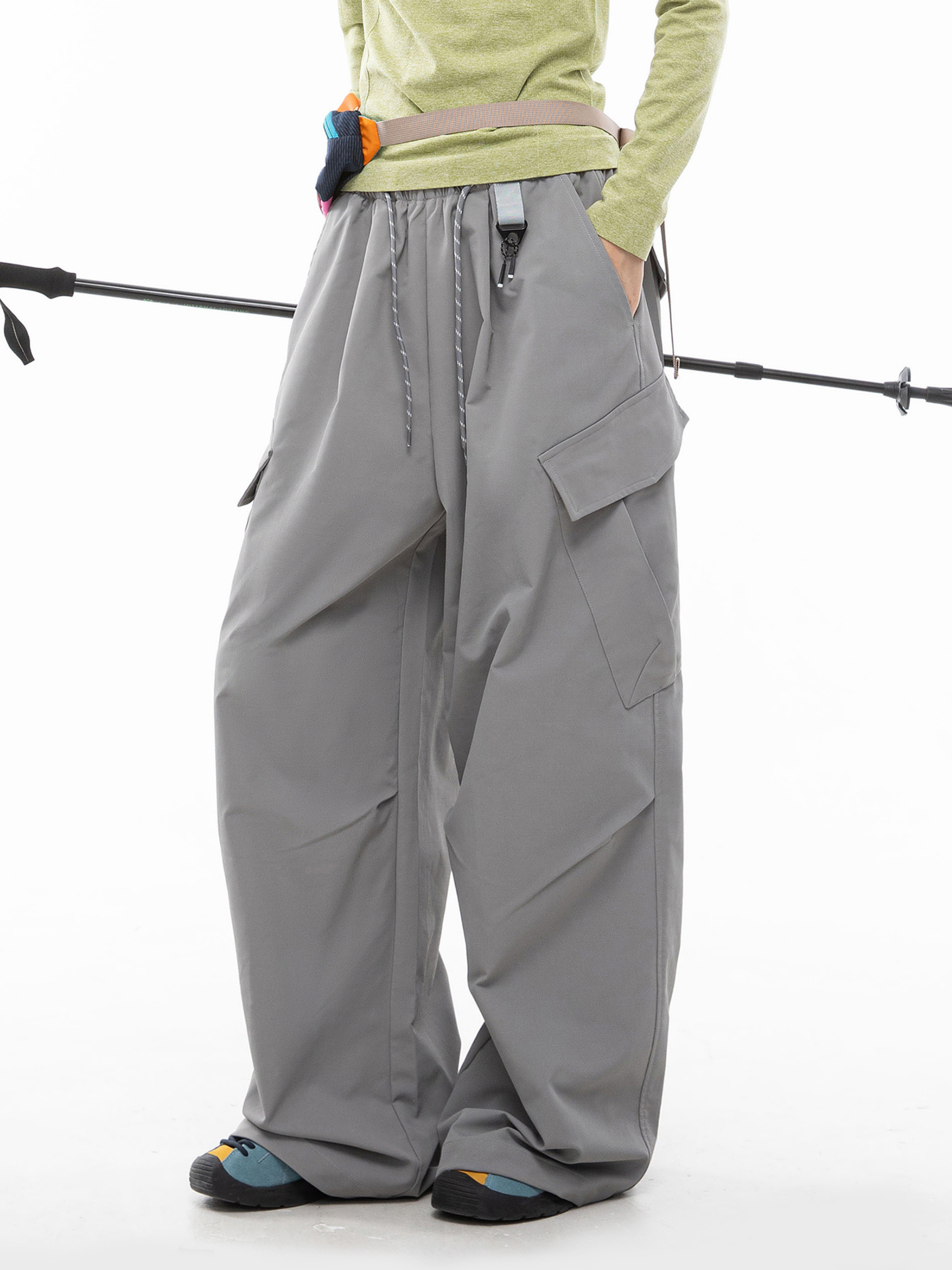 Cliffwalk - Women's Large Pockets Wide-Leg Straight Cargo Pants