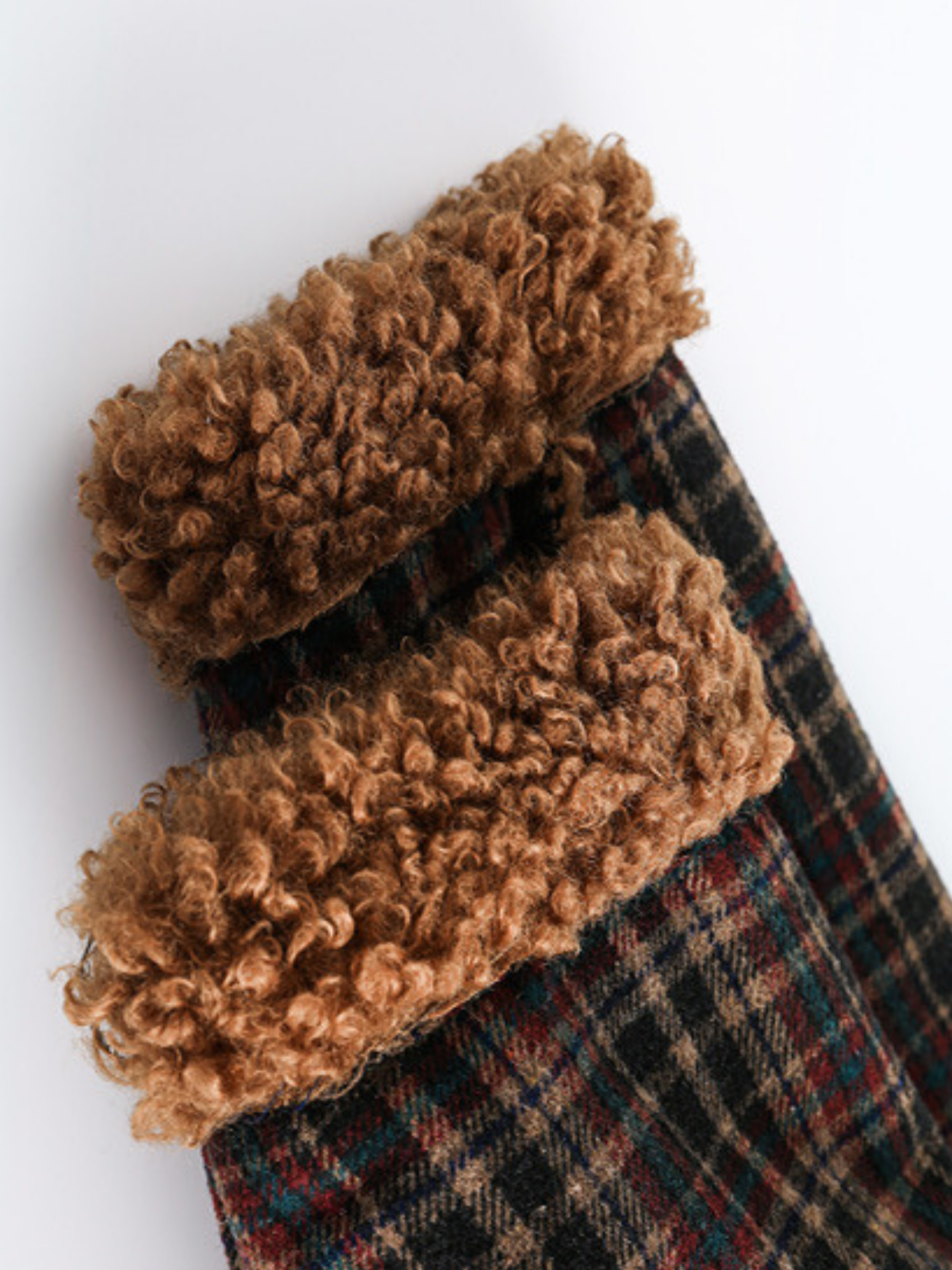 RavenCase - Women‘s Plaid Panel Sherpa-Lined Jacket GONGGAR SPORTS