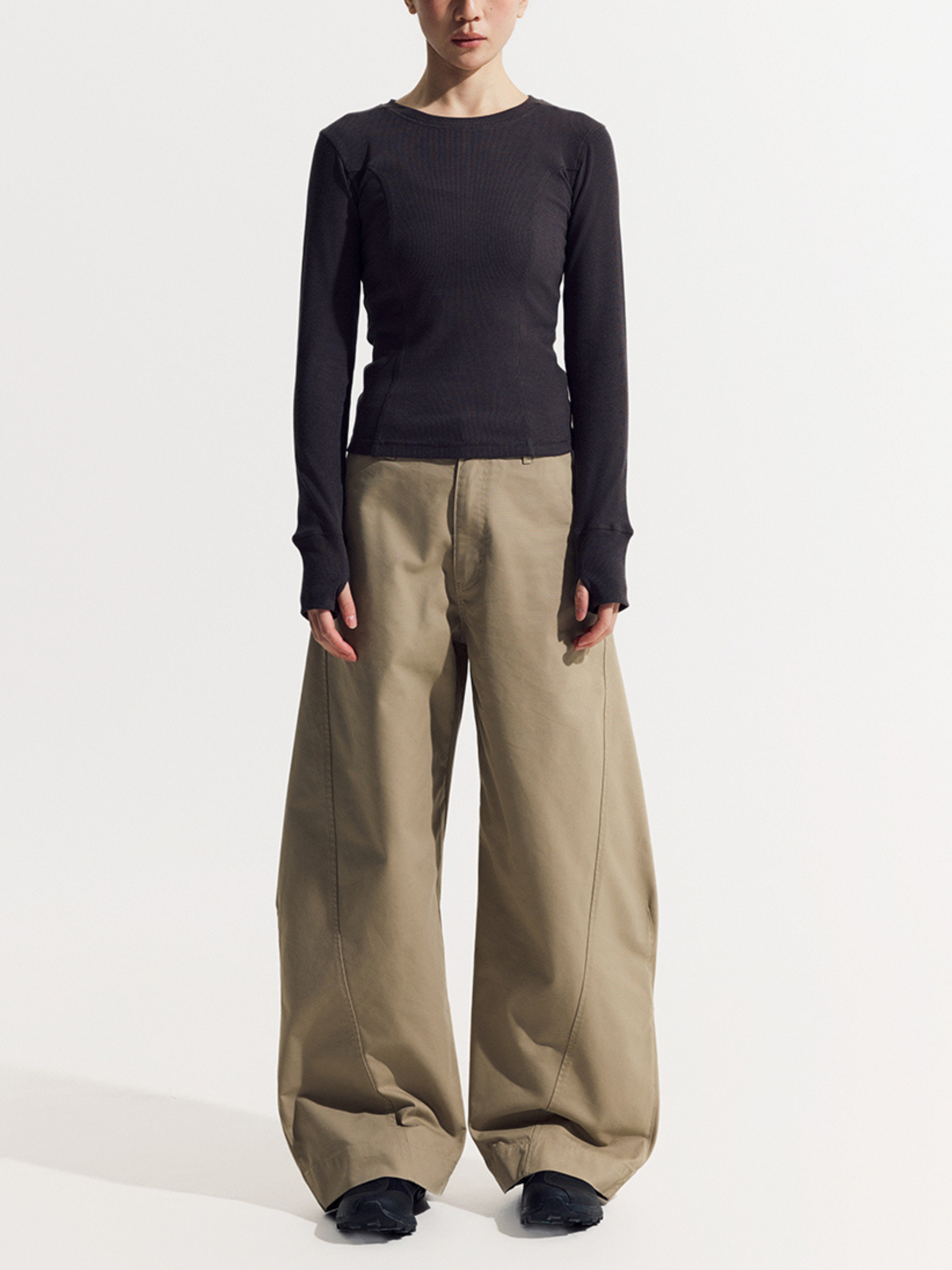 EagleView - Unisex Minimalist Wide-Cut Bamboo Wool Curved Pants