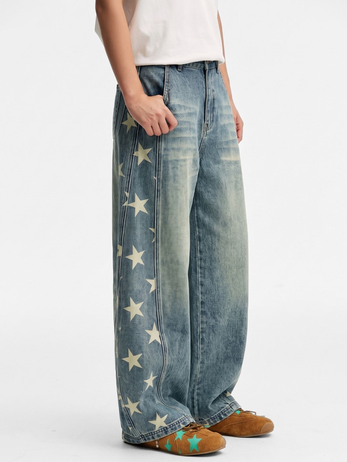 Lavacrack - Unisex Star-Print Curved-Leg Denim Jeans