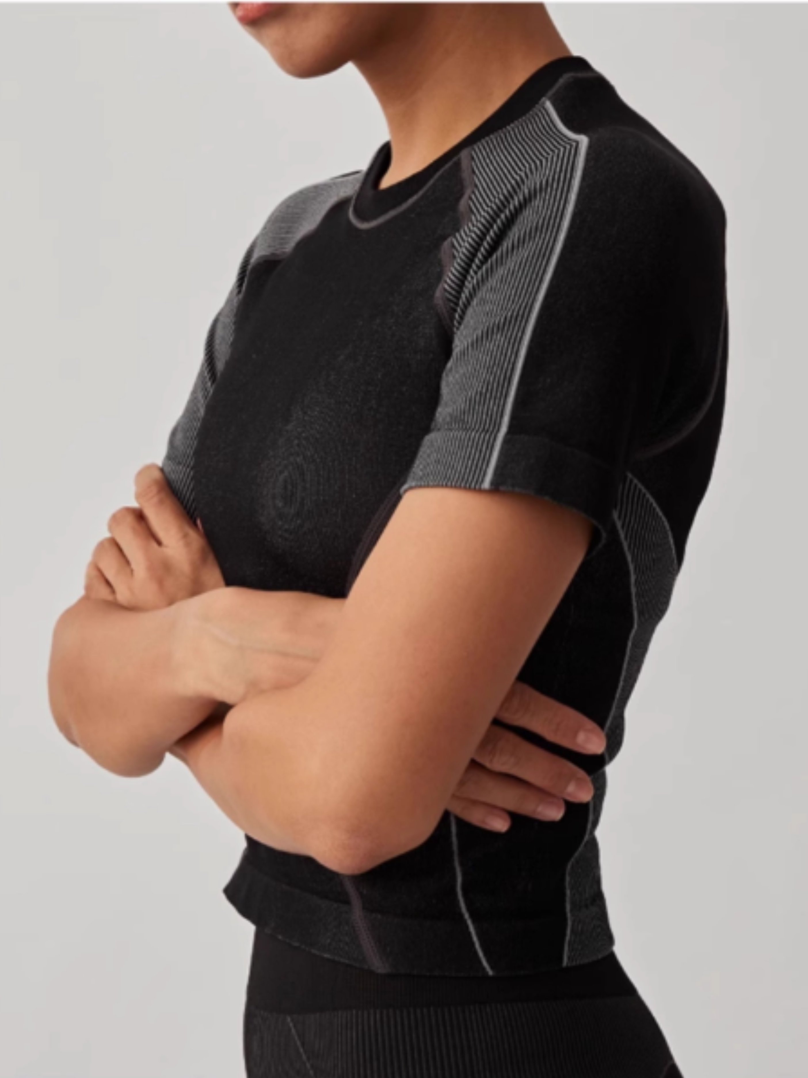 Boulder  - Women's Seamless Compression Short Sleeve Top