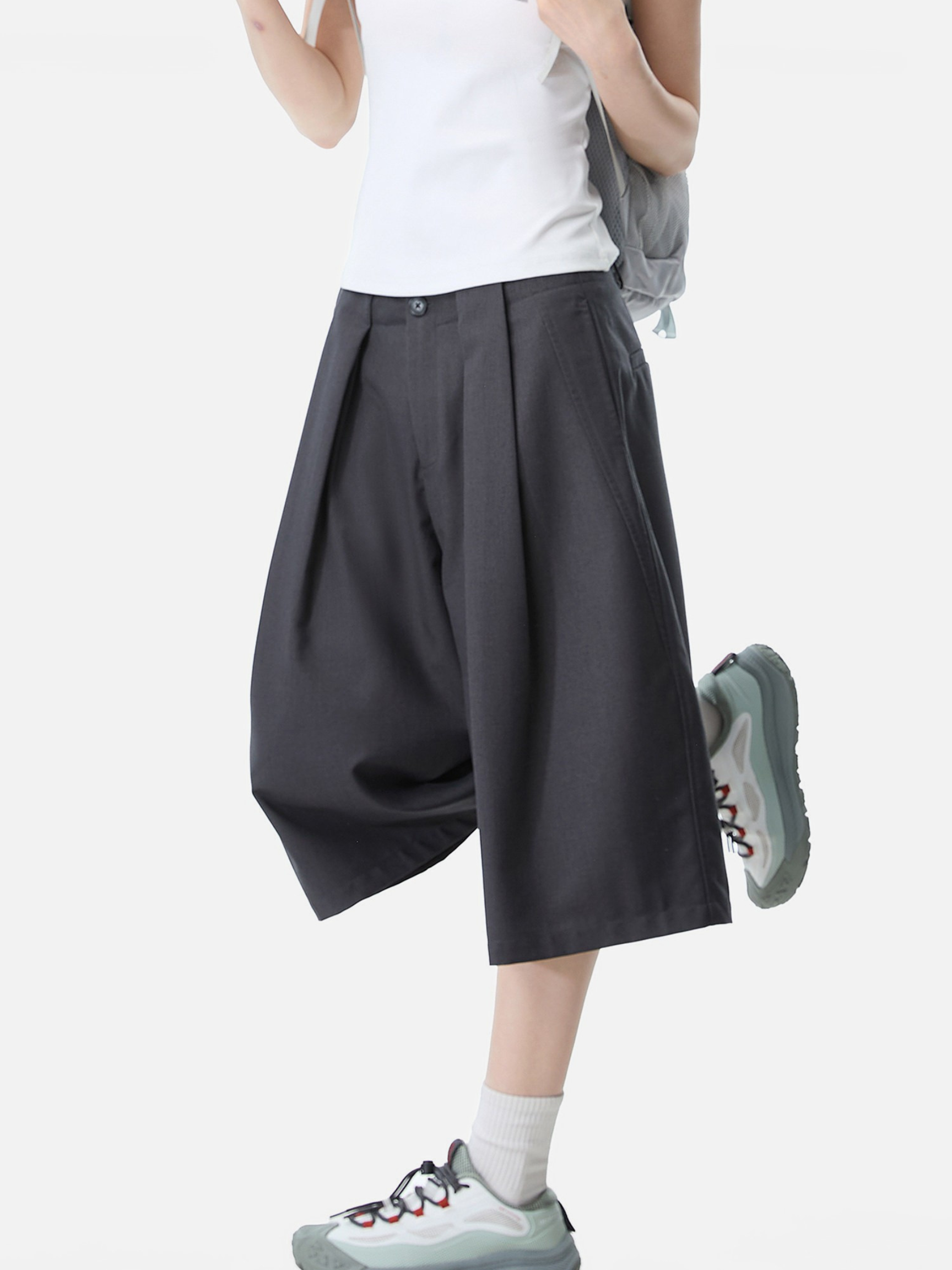MoonRise - Women's Relaxed Pleated Tailored Shorts