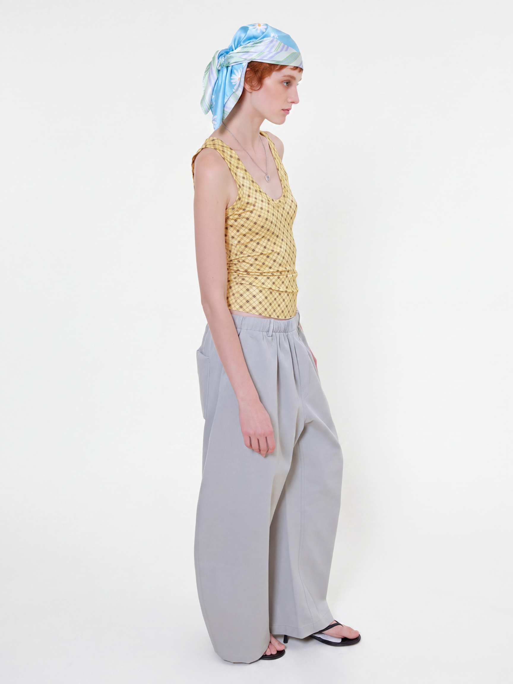 DaisyPale - Daisy Stripe Double-Sided Square Scarf