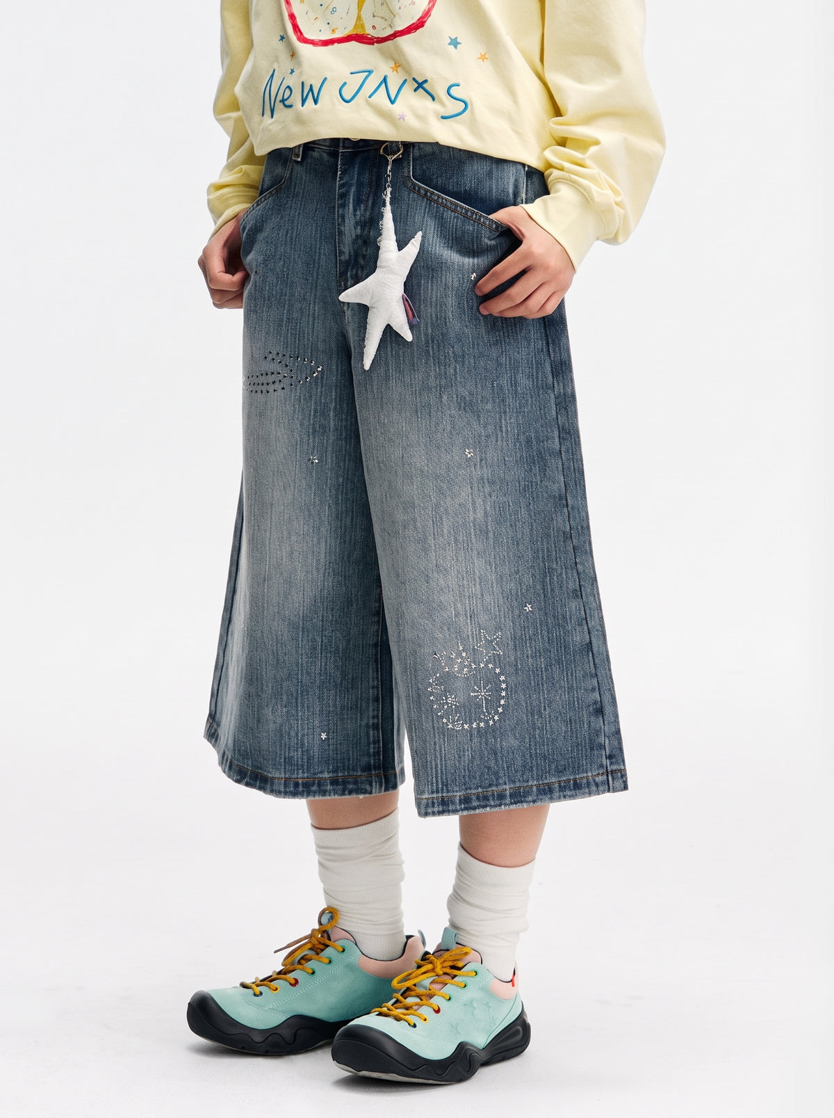 Mudcrack - Unisex Breathable Rhinestone Star Washed Denim Jeans