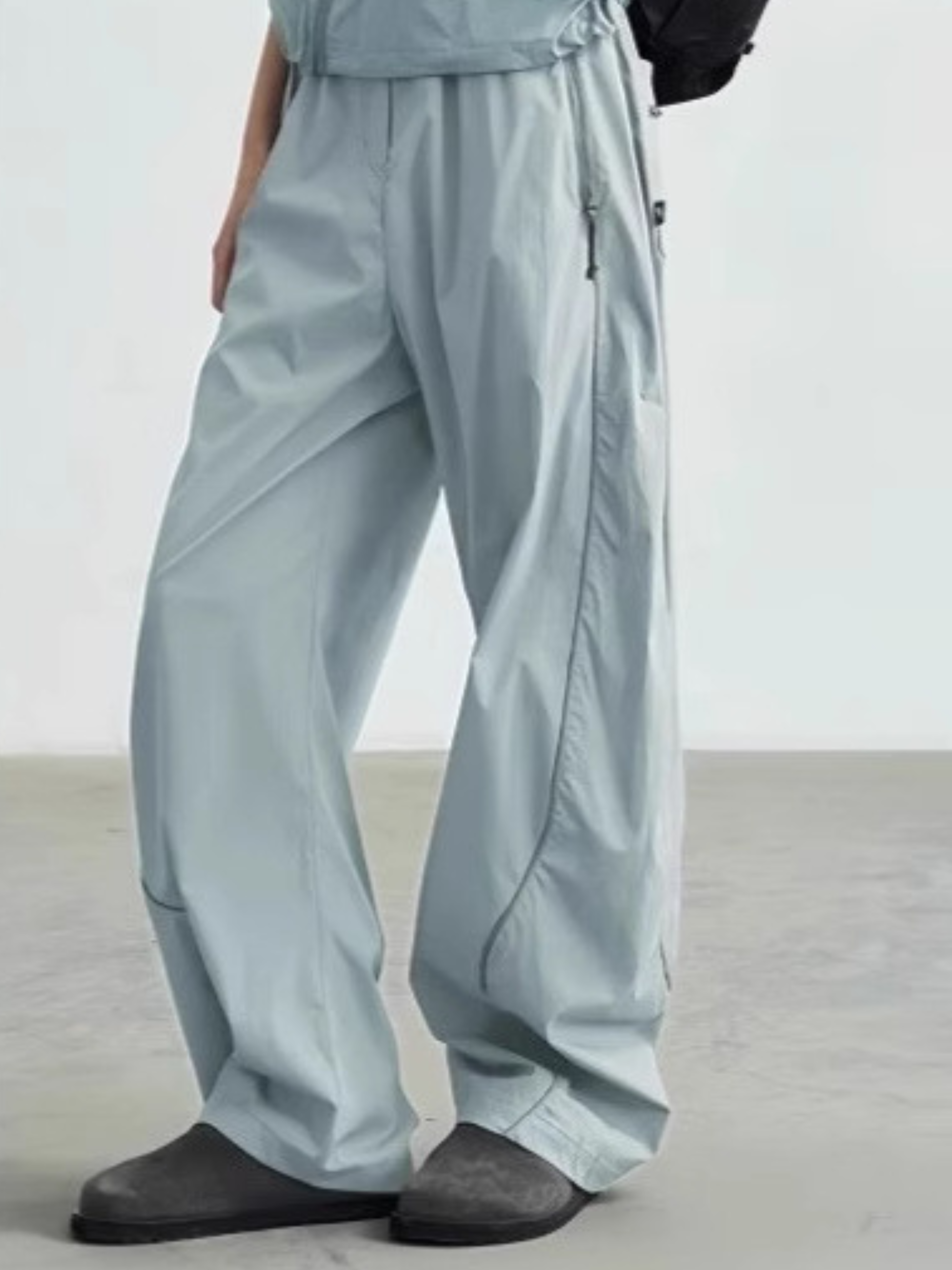 WolfLife - Women's Side-Stripe 3M Reflective Curved Pants