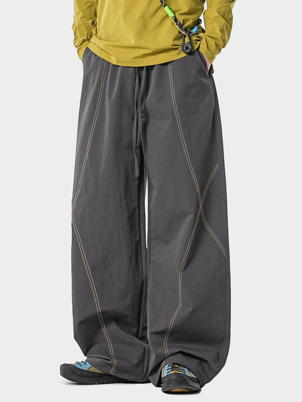 Stormrush - Contrast-Stitch Water-Repellent Paratrooper Pants