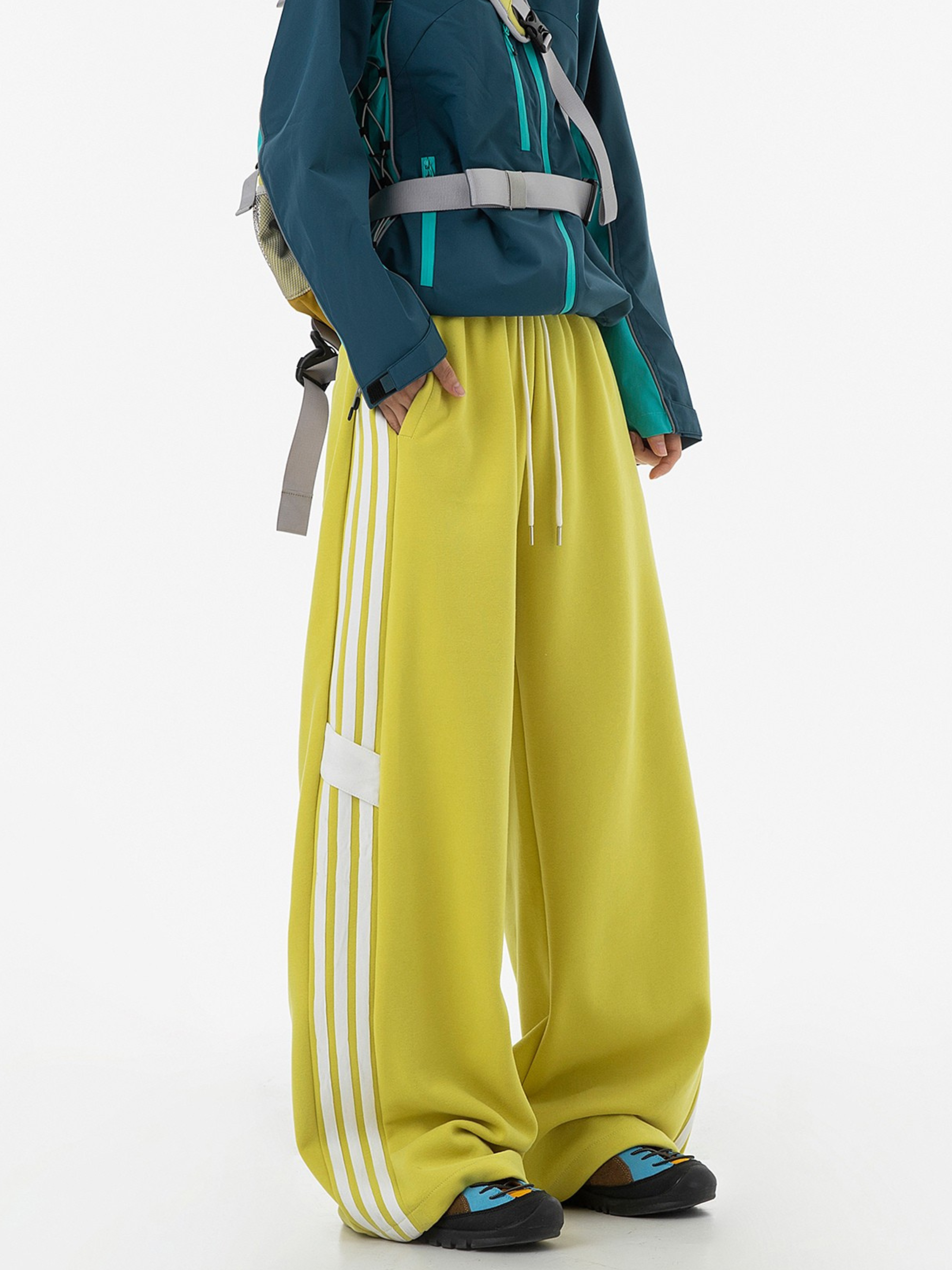 Trailhead - Women's Three-Stripe Straight-Leg Sweatpants