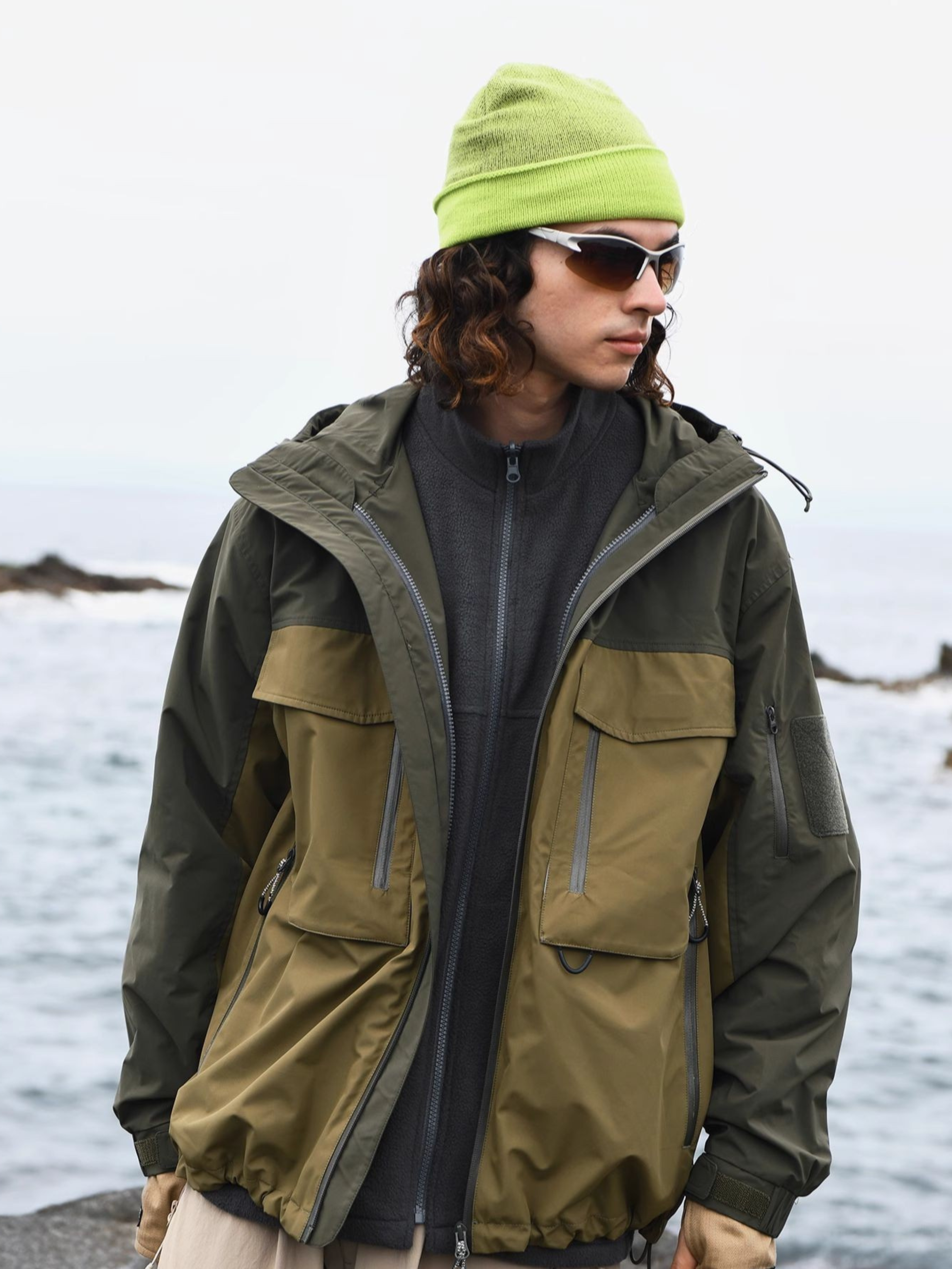 CanyonLife - Unisex Hard Shell Waterproof Outdoor Jacket