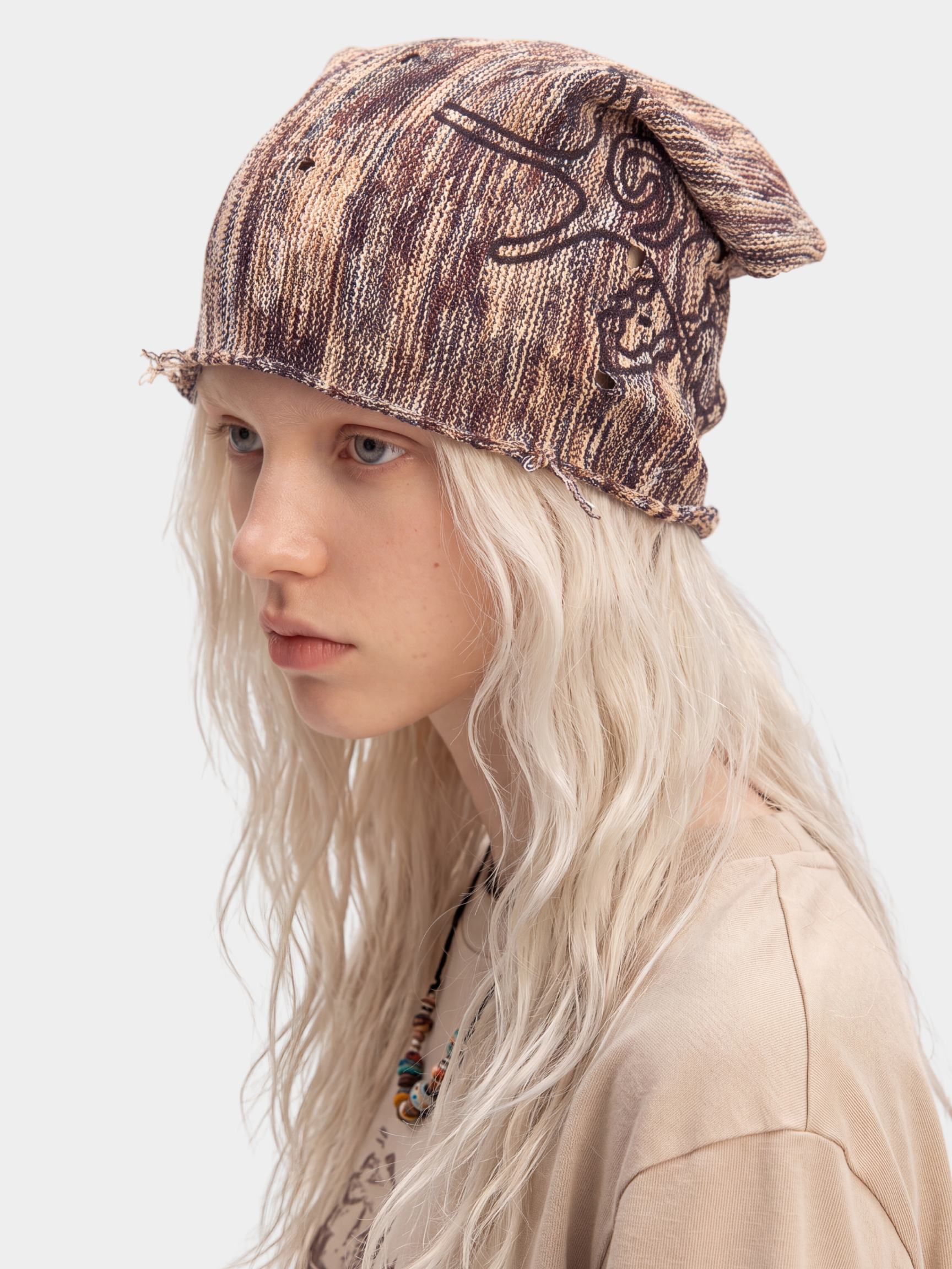 StarKnit - Starfish Graphic Distressed Raw-Edge Knit Beanie