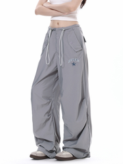 ThornCase - Women's Multi-Pocket Pleated Cargo Pants