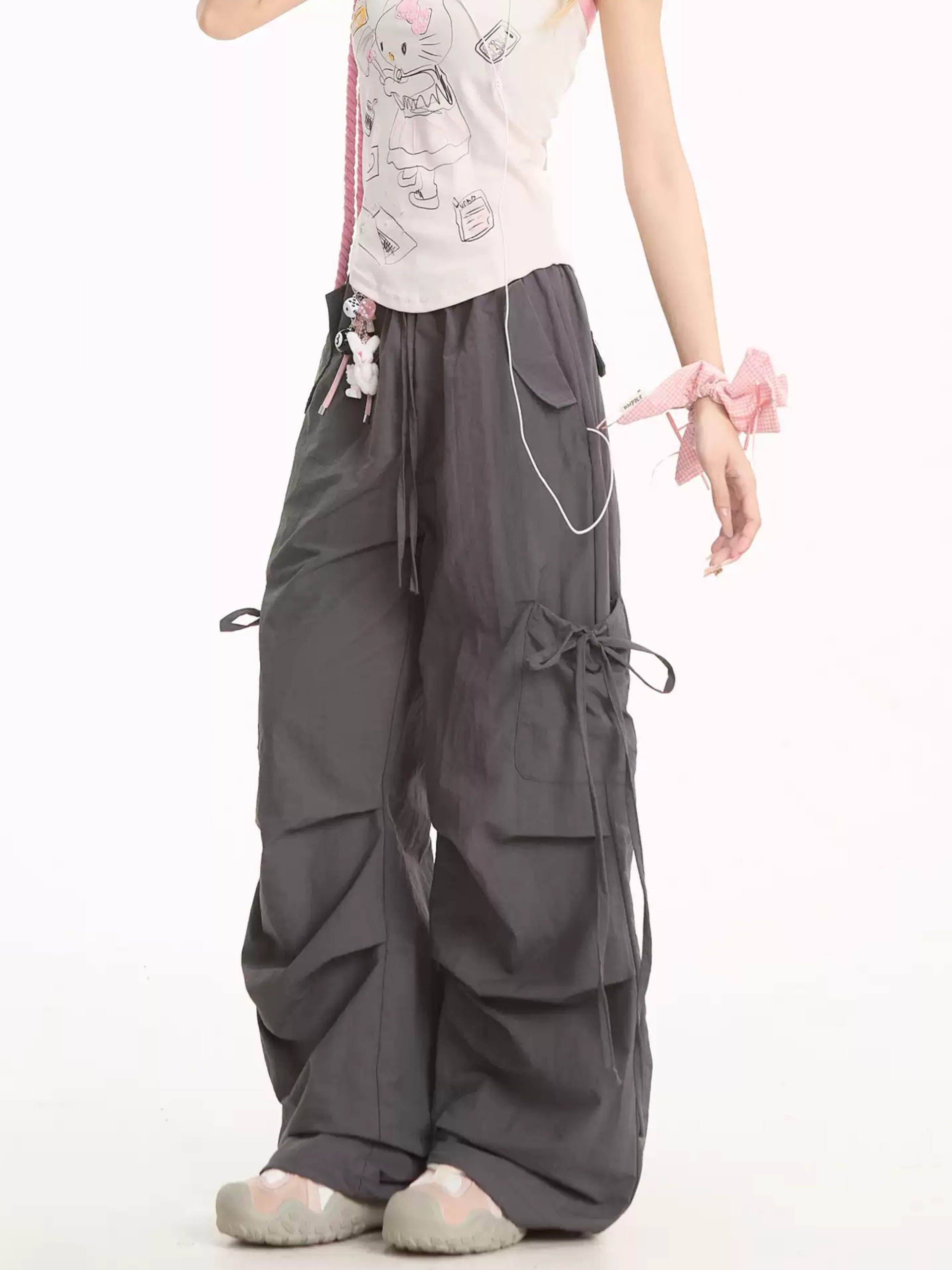 Aquarun - Women's Bow-Tie Strap Pleated Cargo Pants