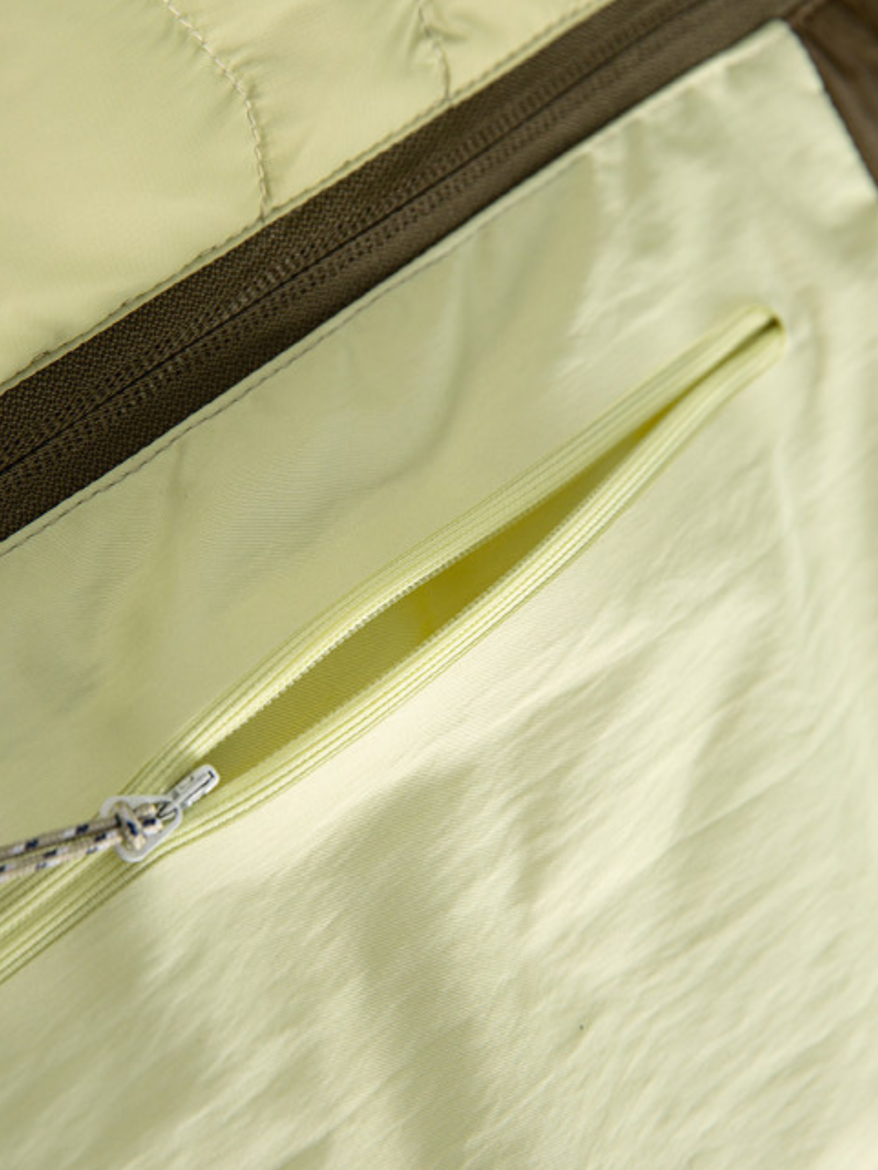 RavenNest - Unisex Water-Repellent 90% White Duck Down Jacket