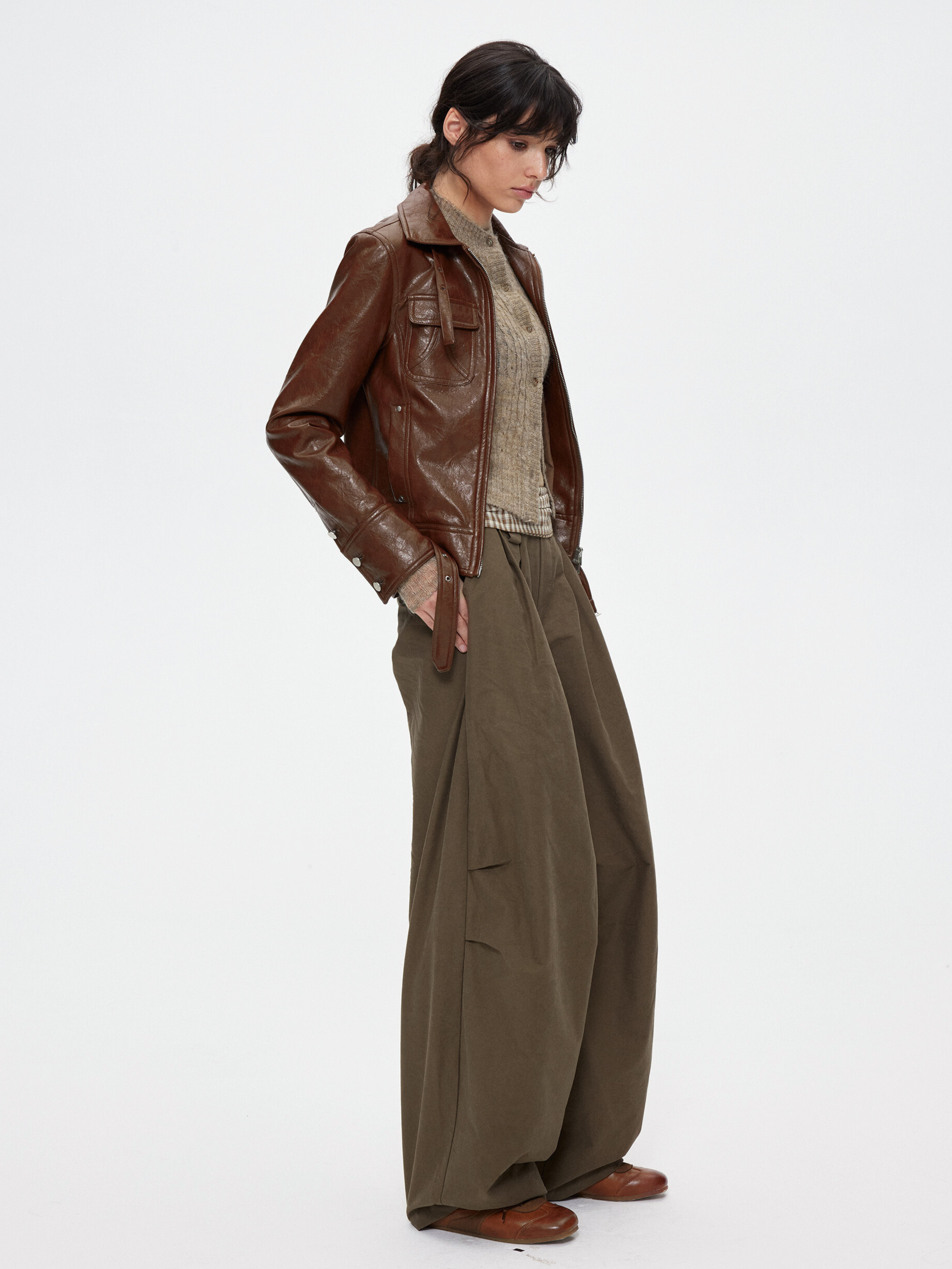 Terracast - Women's Pleated Panelled Waist Straight-Leg Pants