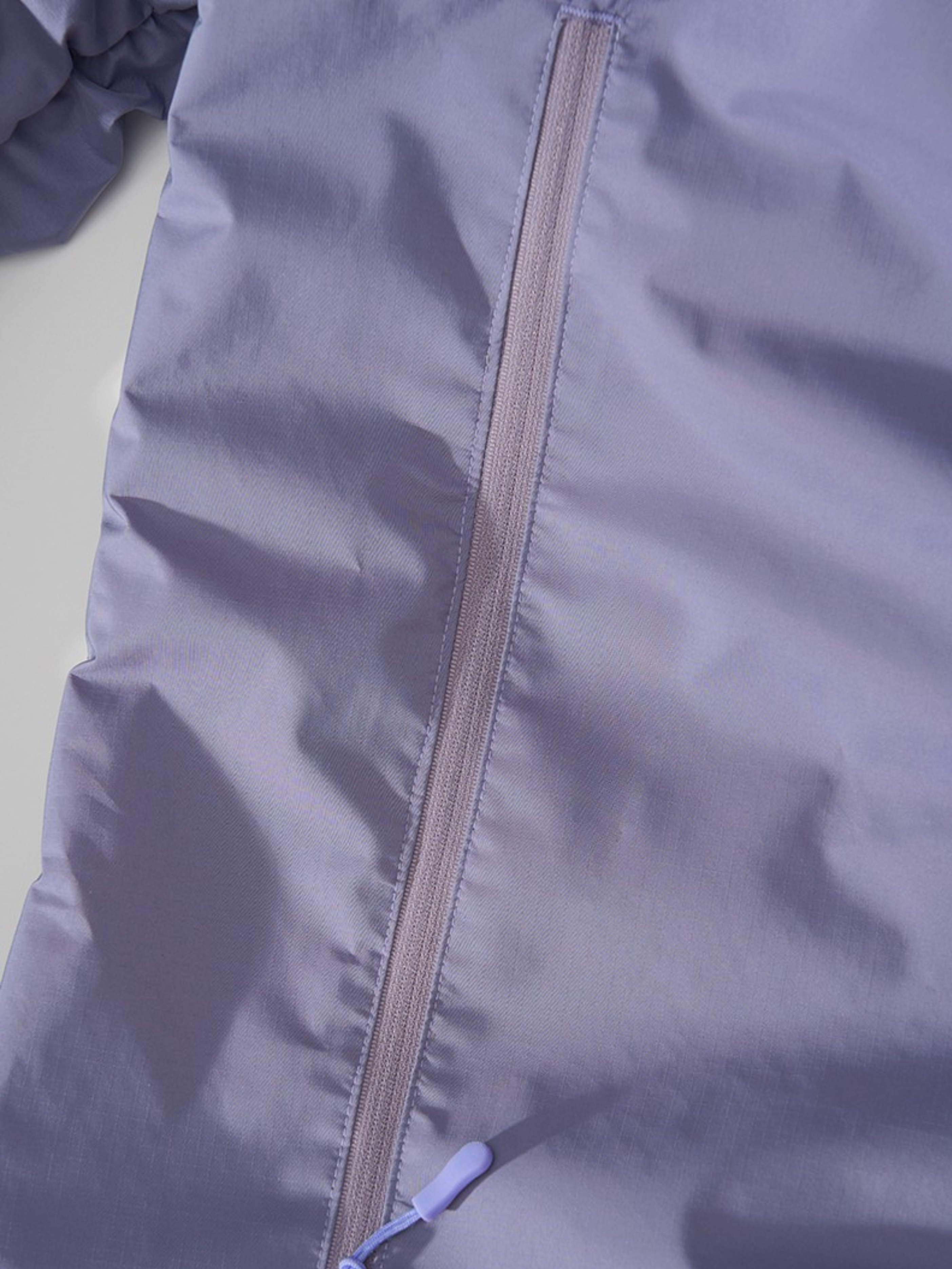 Gritstone - Water-Repellent Pleated Strap Crossbody Bag