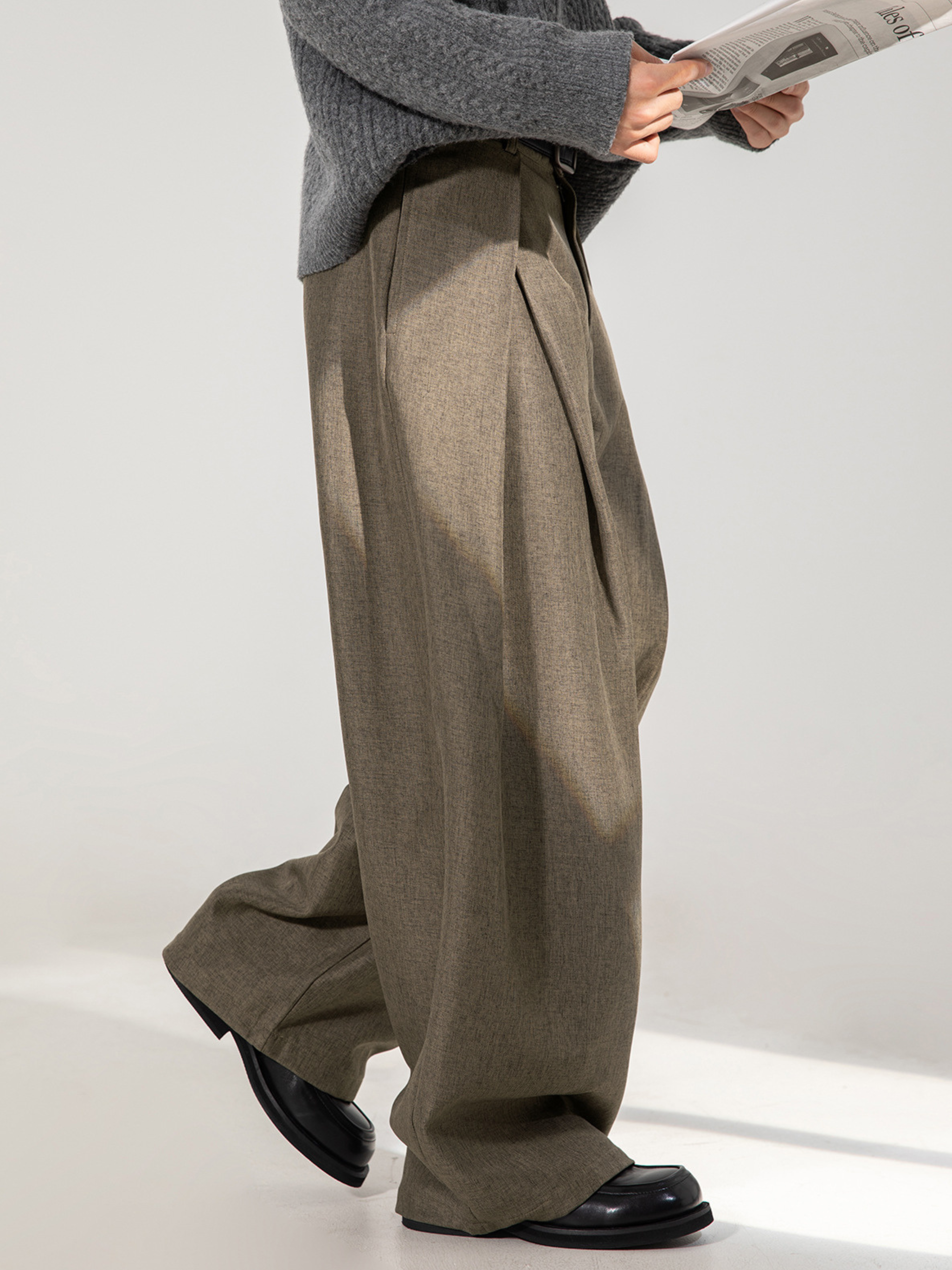 LightTent - Men's Cross-Pleated Drape Relaxed Fit Pants