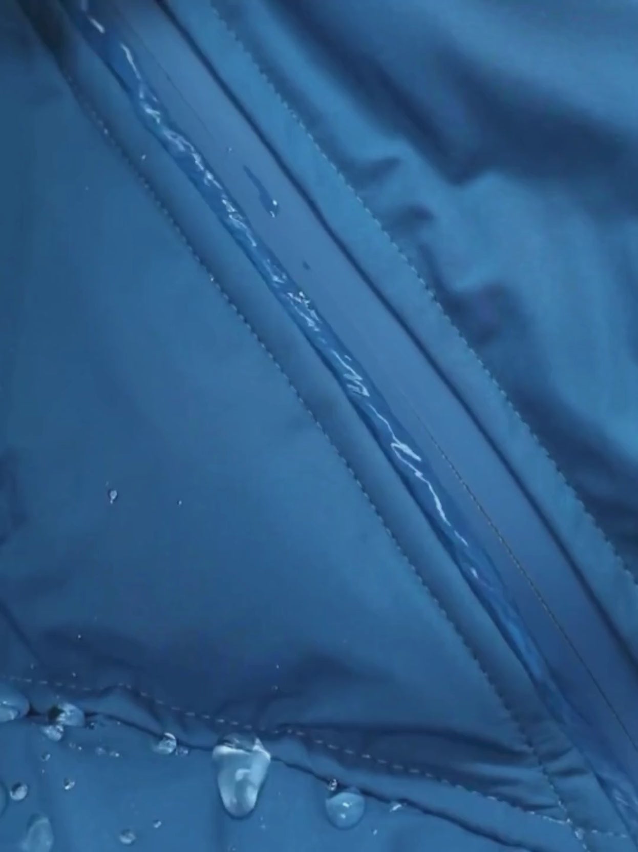 Load video: BluffGo - Unisex Asymmetric Zipper Hooded Puffer Jacket